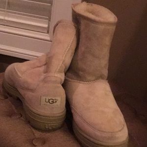 Tan UGG boots excellent condition great tread